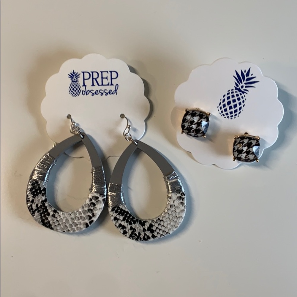 NEW! Two pairs of earrings